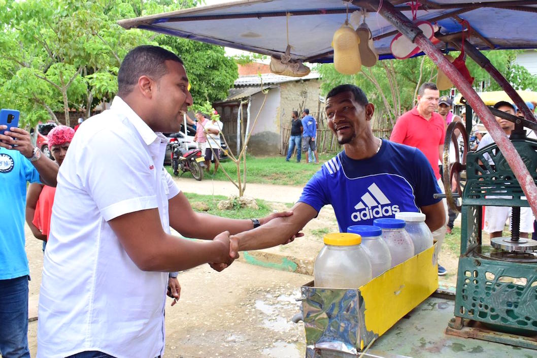 Saludando a los habitantes del sur del Atlántico.