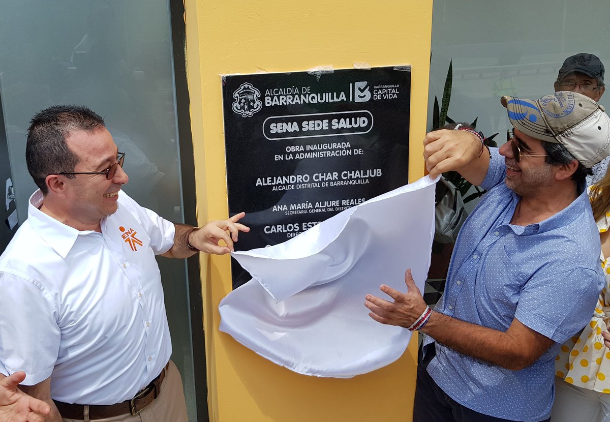 El director nacional del Sena, Carlos Mario Estrada y el Alcalde de Barranquilla, Alejandro Char.