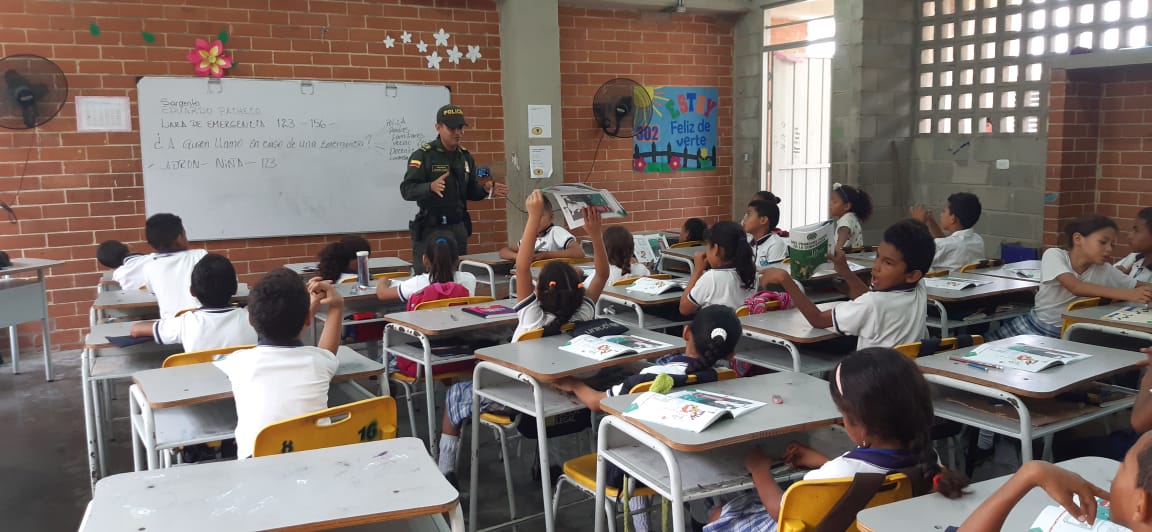La Policía Nacional, continuará con la capacitación y prevencion de las Drogas en más colegios de la Ciudad.