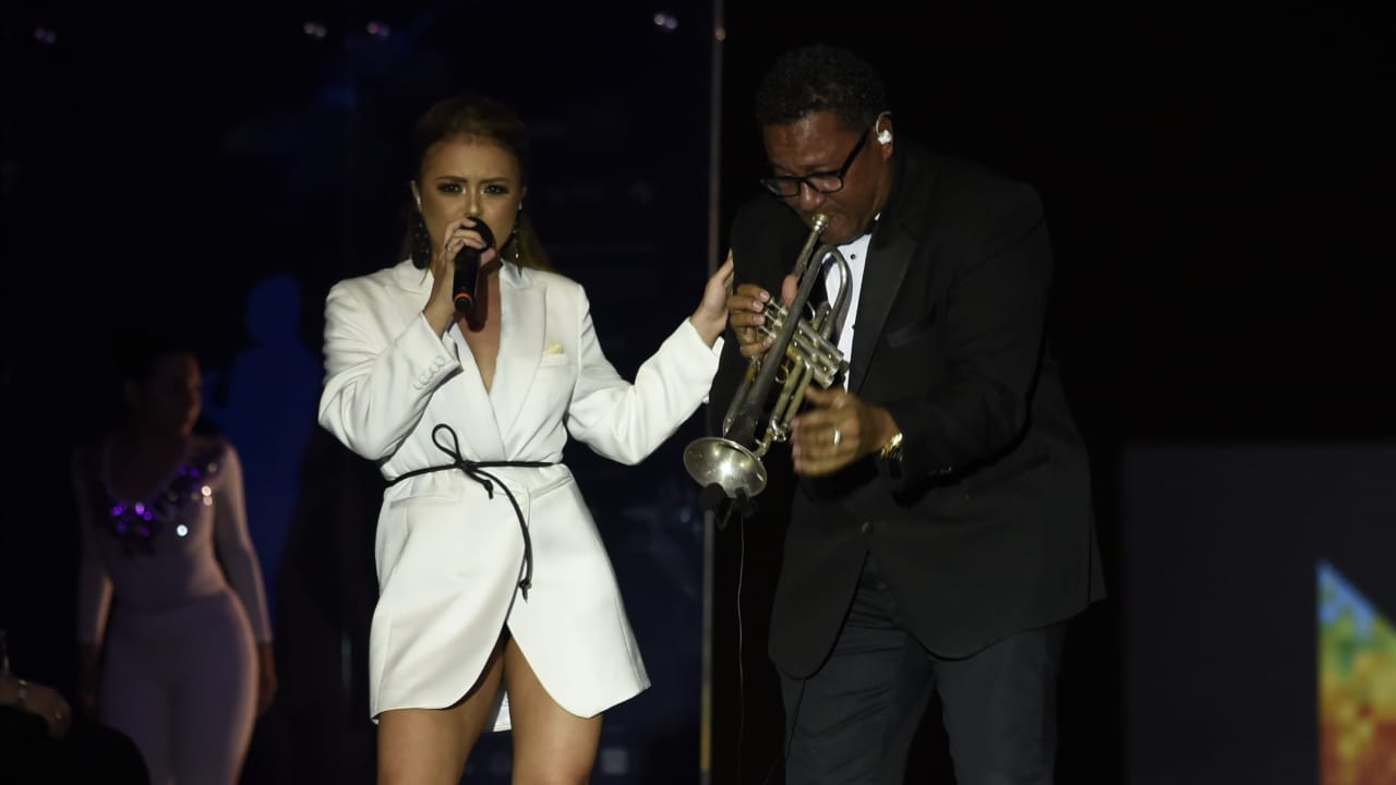 El espectáculo del intermedio estuvo a cargo de la barranquillera Nicolle Horbart, ganadora en 2018 de la Beca Carlos Vives de la Fundación Cultural Latin Grammy.