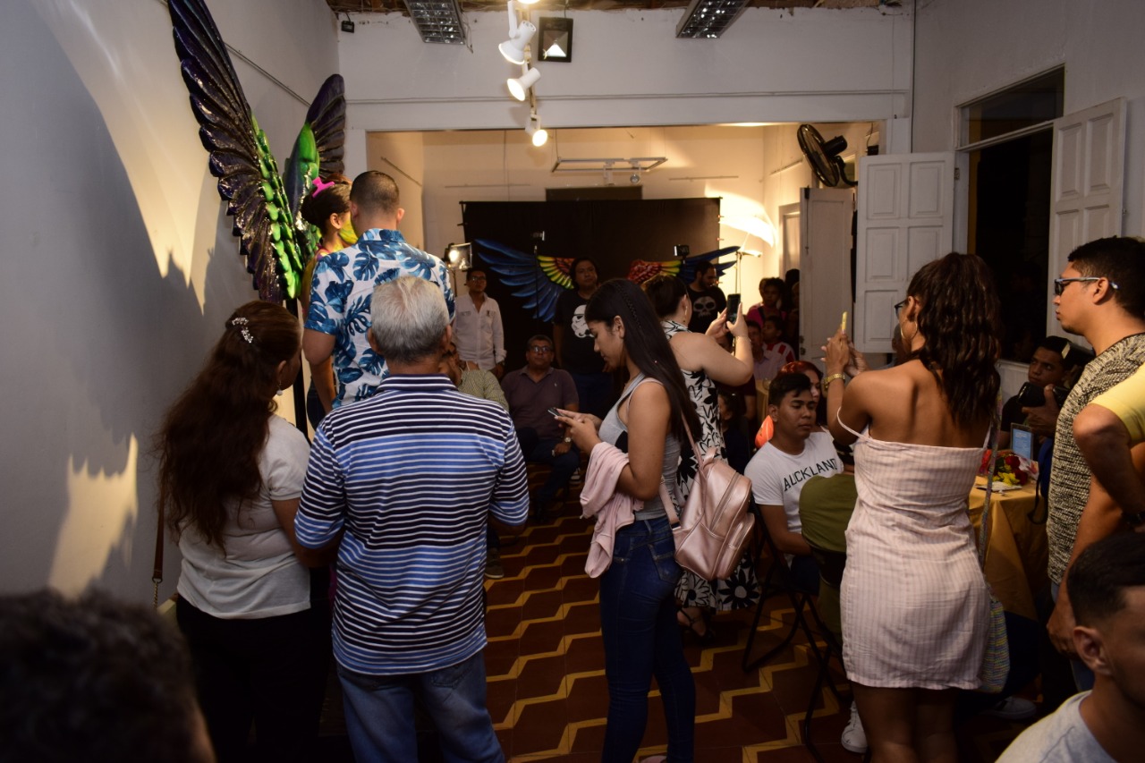 'Volarás' se exhiben en la Galería del Mar de la Gobernación del Atlántico en Puerto Colombia.