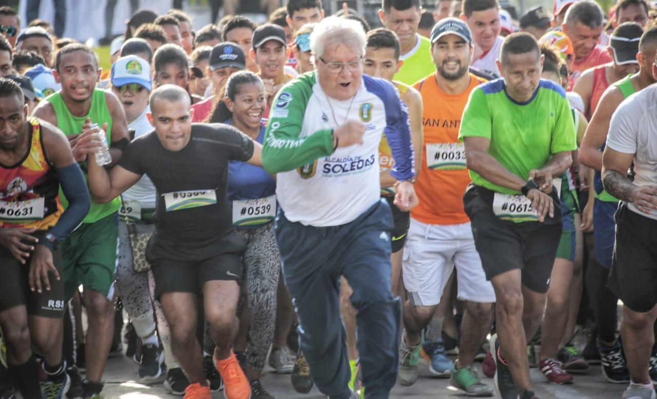 Alcalde Joao Herrera tomó la partida de la competencia. 