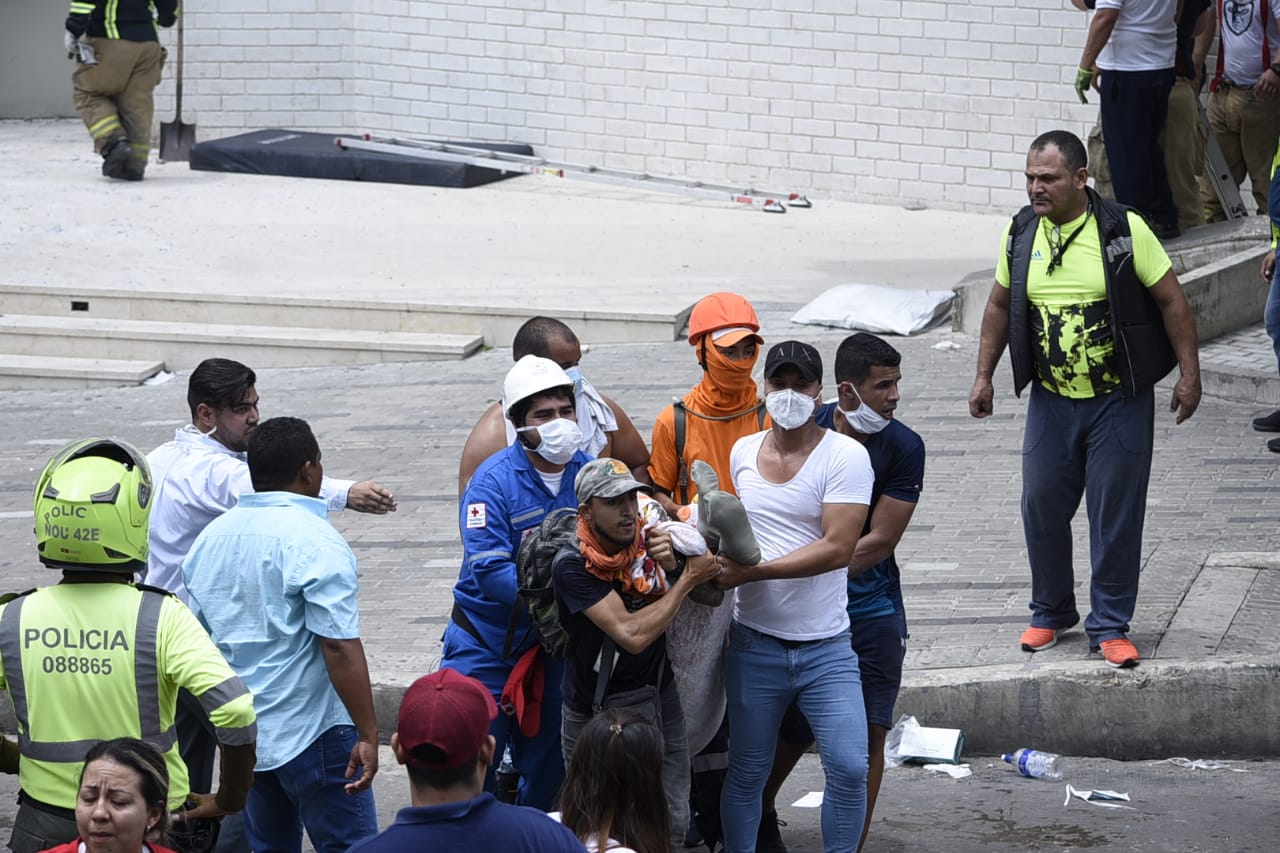 El operativo de las autoridades culminó con éxito, tras sacar a todos los pacientes.