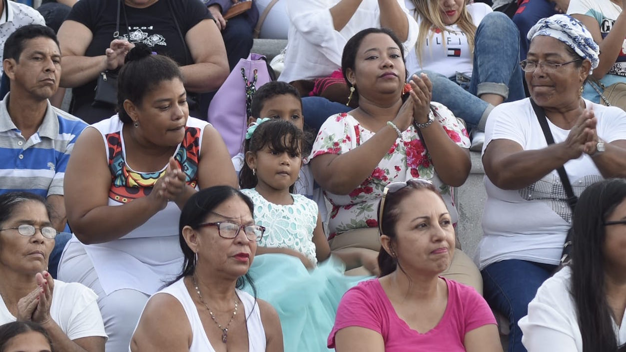 El público gozando los temas del Joe.