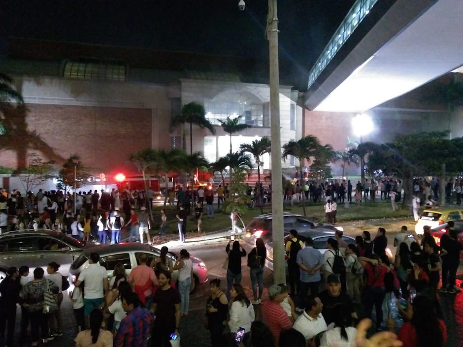 Es la segunda emergencia que se registra en el complejo comercial en poco más de un mes.