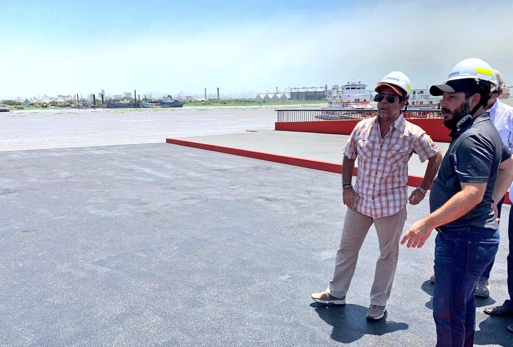Alcalde Char supervisa el traslado del puente móvil desde Palermo.