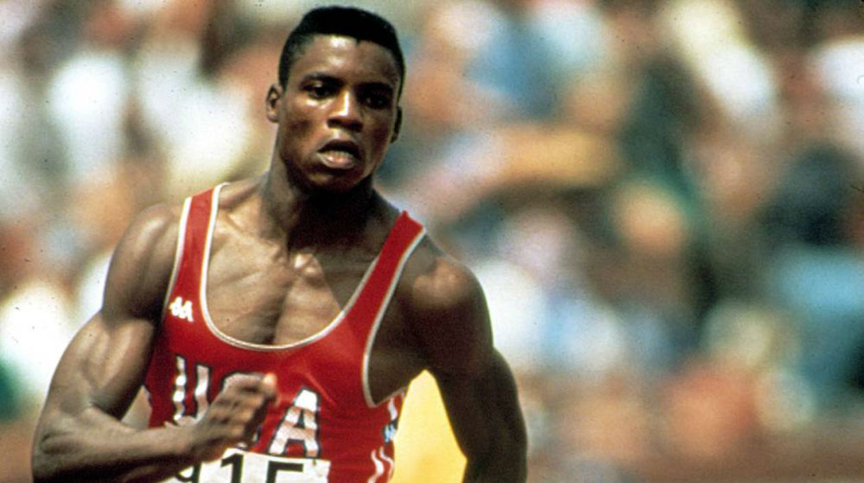 El norteamericano Carl Lewis, leyenda de las pruebas de atletismo. 