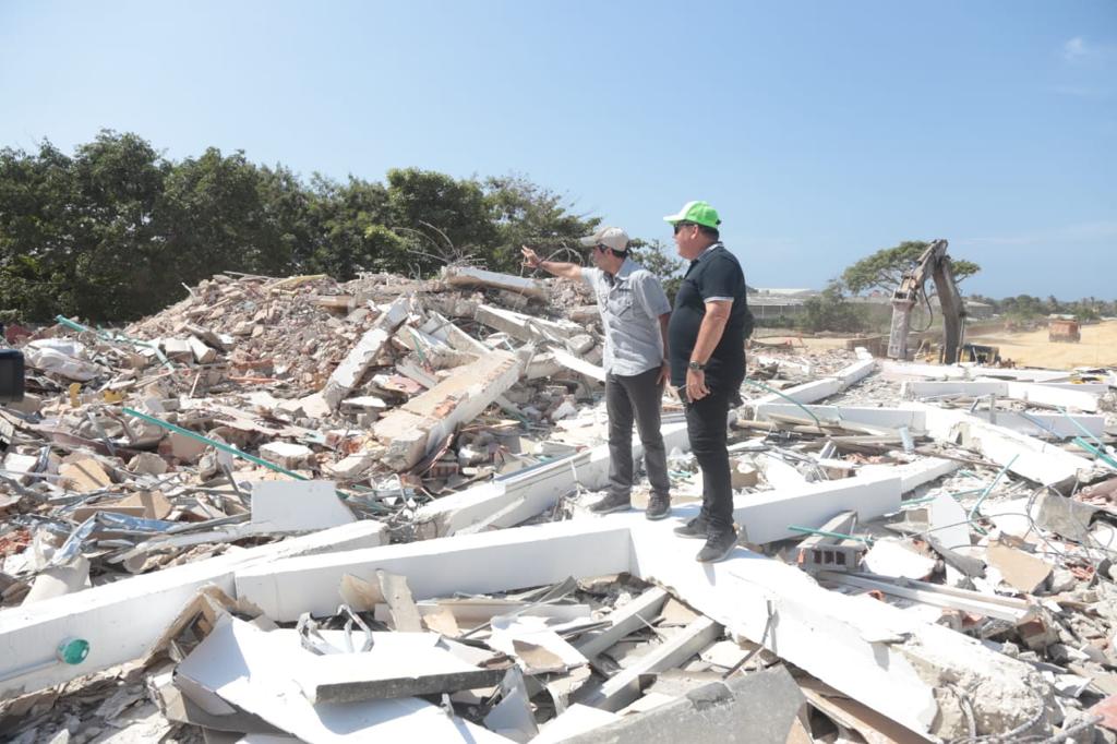 El Alcalde de Barranquilla, Alejandro Char y el gerente de la ADI, Alberto Salah.