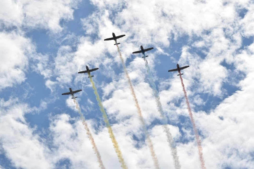 Demostración aérea de Camcom 7 con sede en Cali.