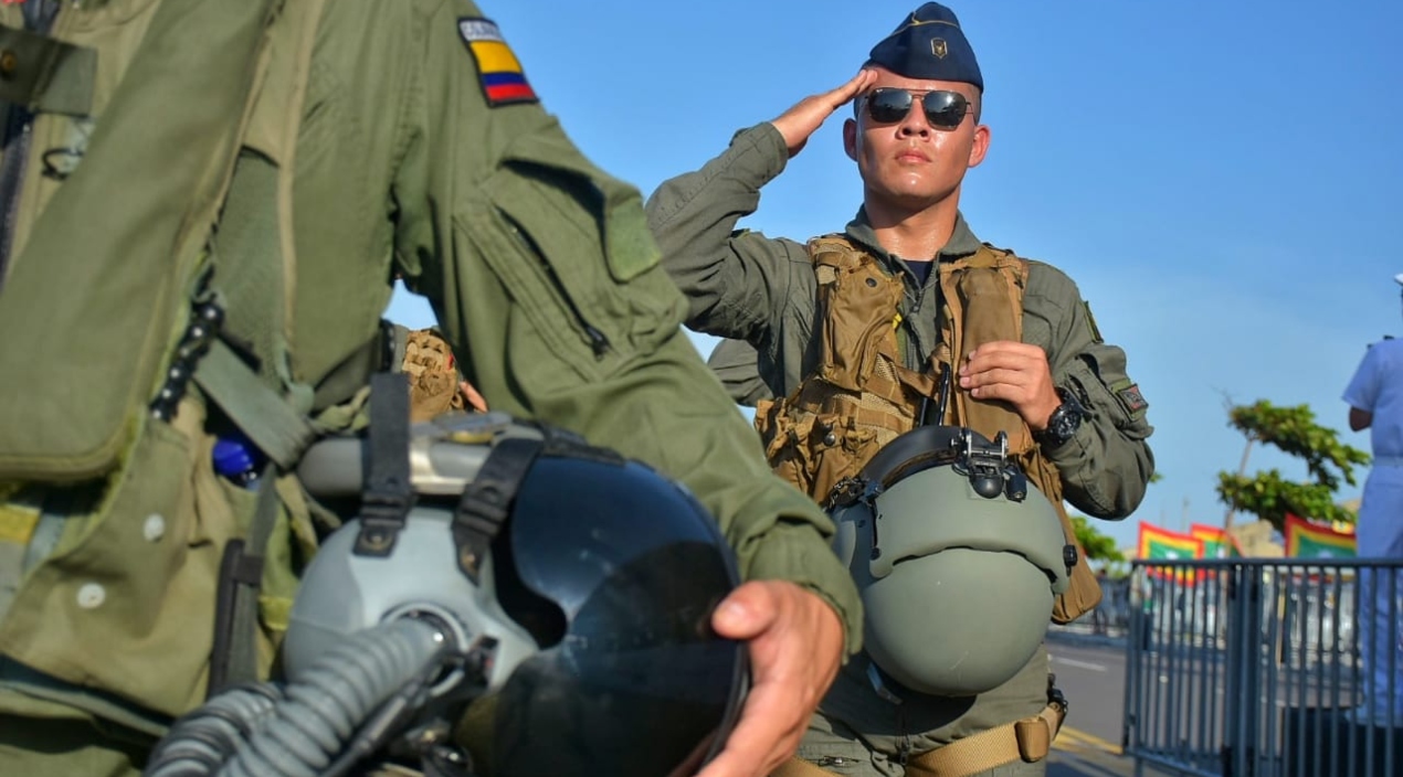 Miembros de la Fuerza Aérea.