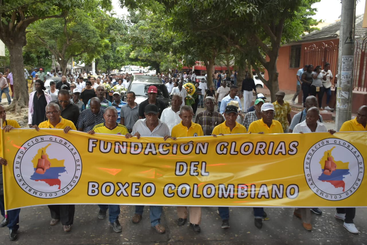 Exboxeadores estuvieron en el adiós al exboxeador