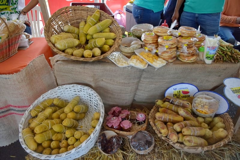 La comida colombiana y lo mejor de su sabor.