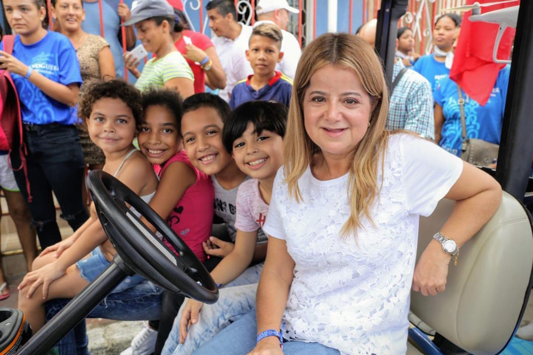 La aspirante sostiene que el deporte juega un papel importante en el desarrollo de niños y jóvenes.