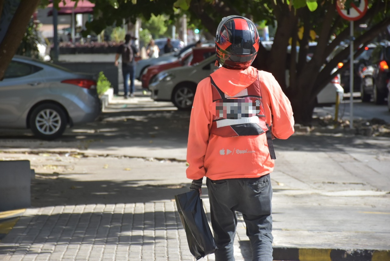 La invasión de venezolanos también se ve en Rappi, en donde son explotados por su necesidad.