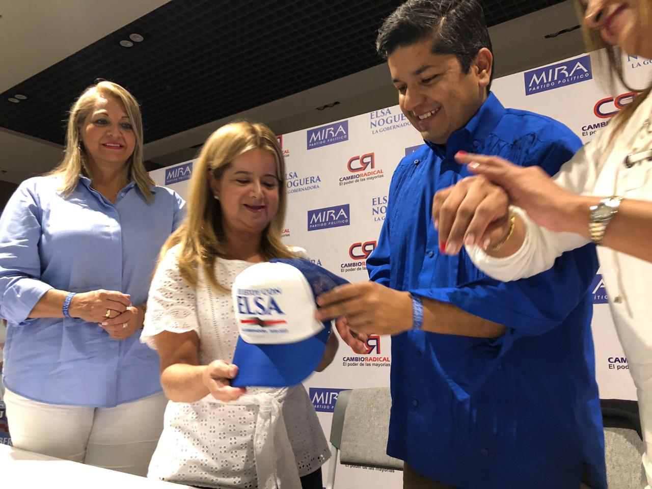 Elsa Noguera con el senador Carlos Guevara del MIRA.