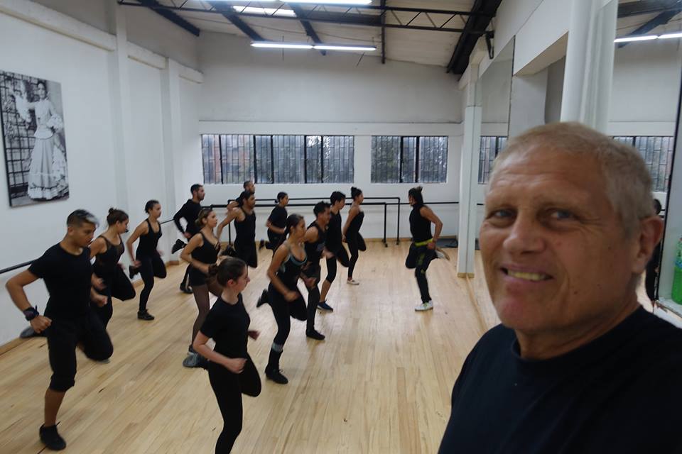 Rodrigo Obregón Osorio era el director del Ballet del Colombia.