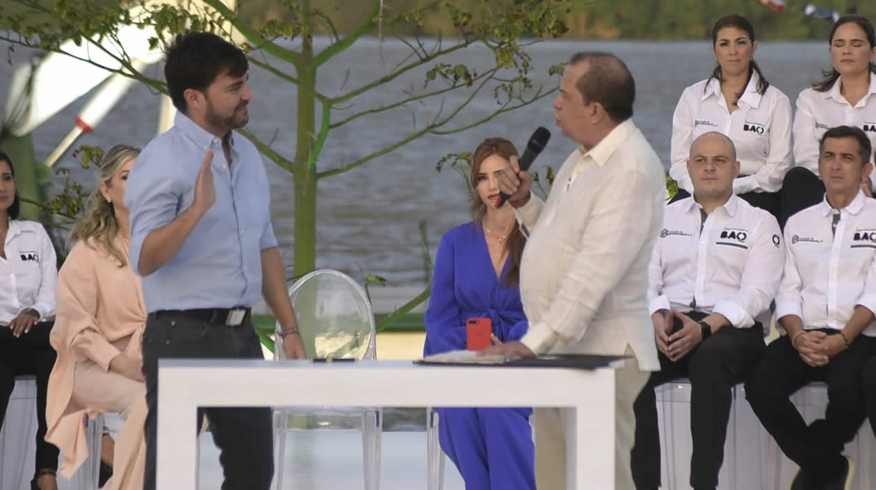 Toma de juramento ante el Notario Séptimo de Barranquilla, Rafael María Gutierrez.