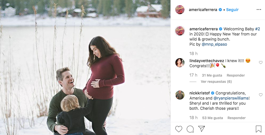 America Ferrera junto a su esposo e hijo.