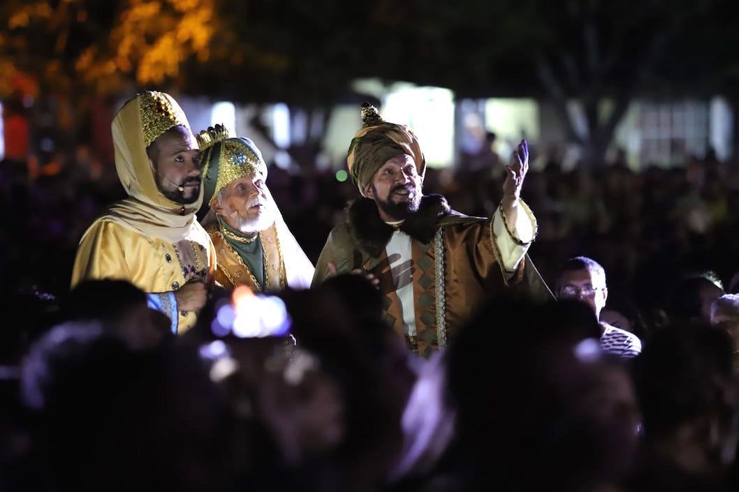 Los actores deleitaron al público asistente.