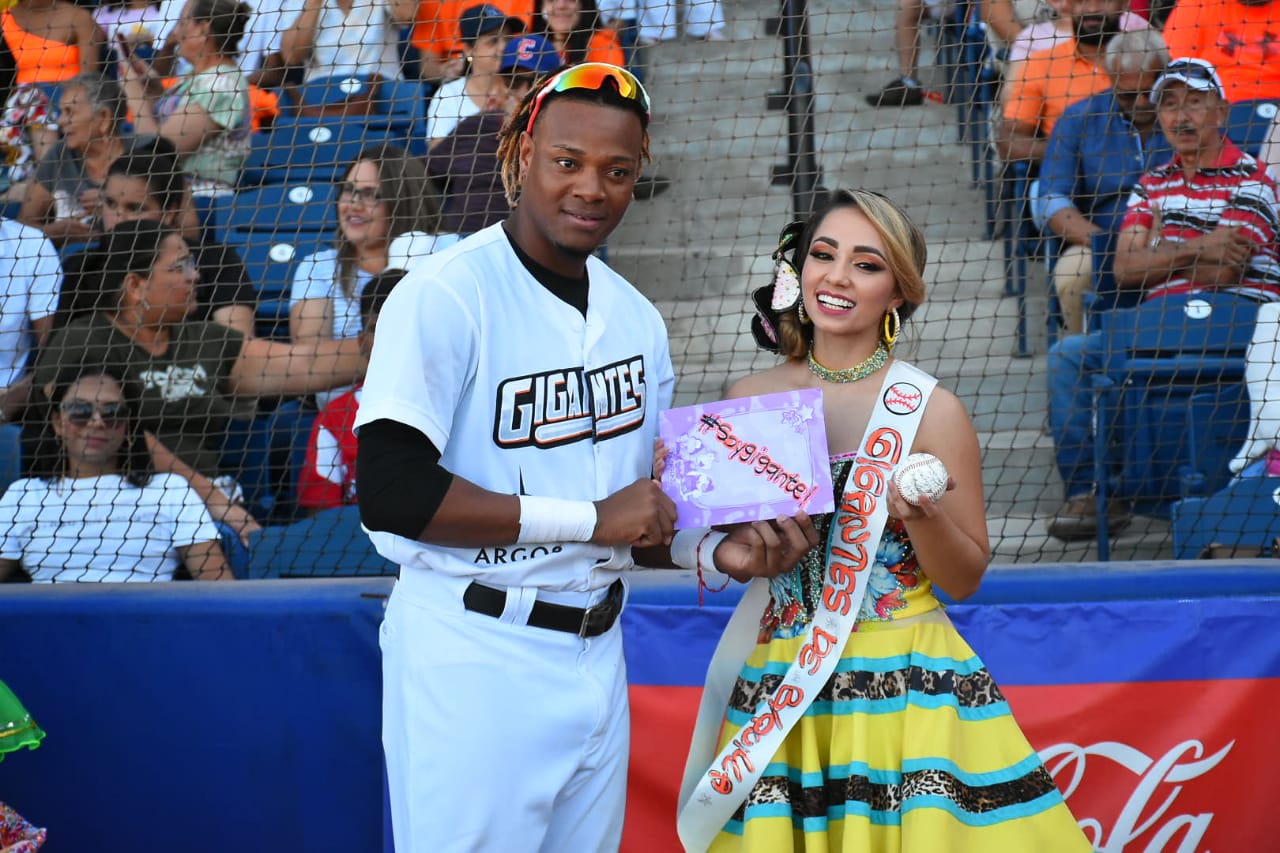 Reina del Carnaval de la 44