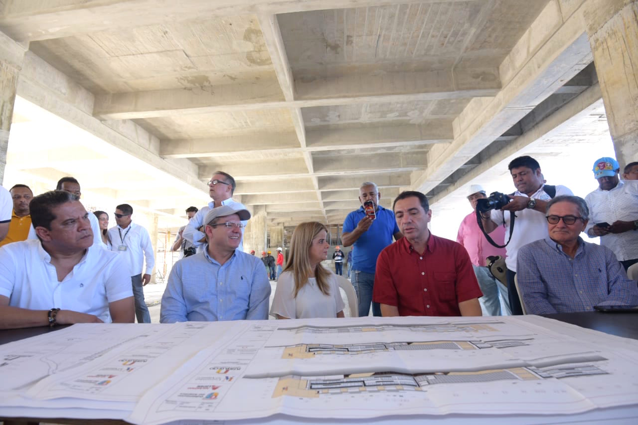 En las obras de la nueva sede de la Universidad del Atlántico.