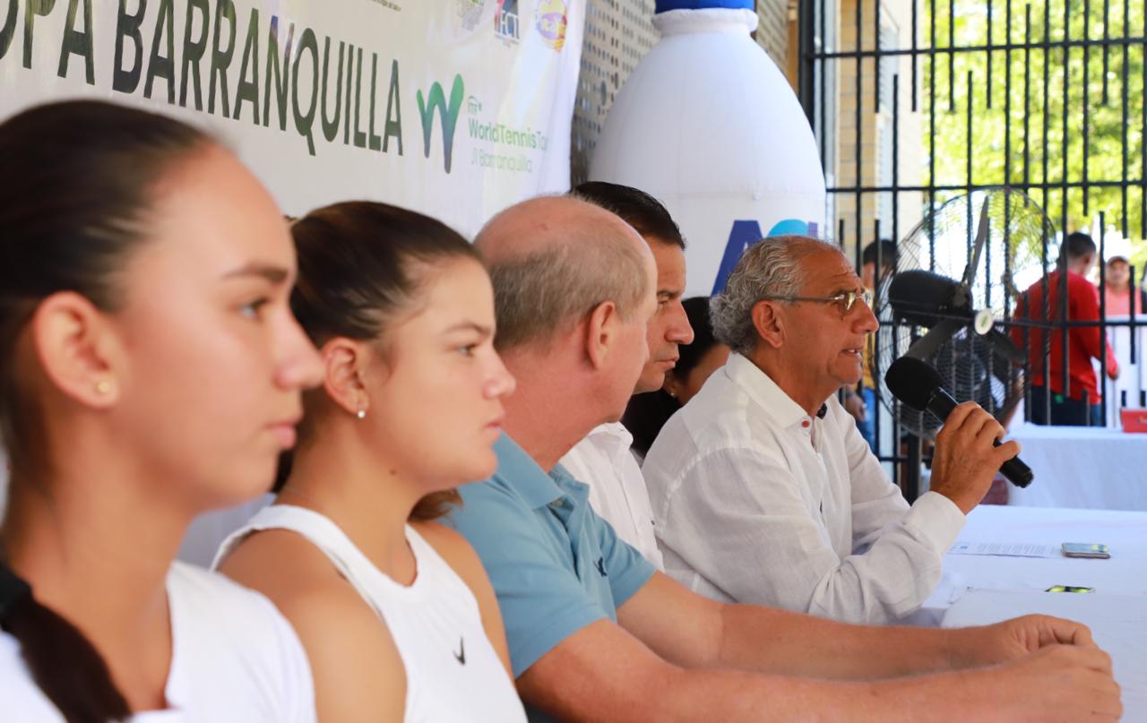 Rueda de prensa de la presentación del Mundial Juvenil de Tenis.