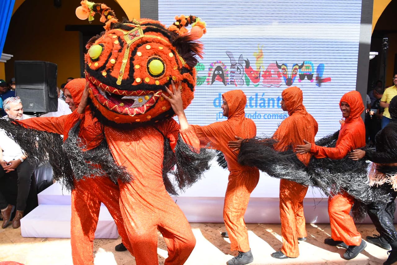 La danza de gusano durante el lanzamiento.