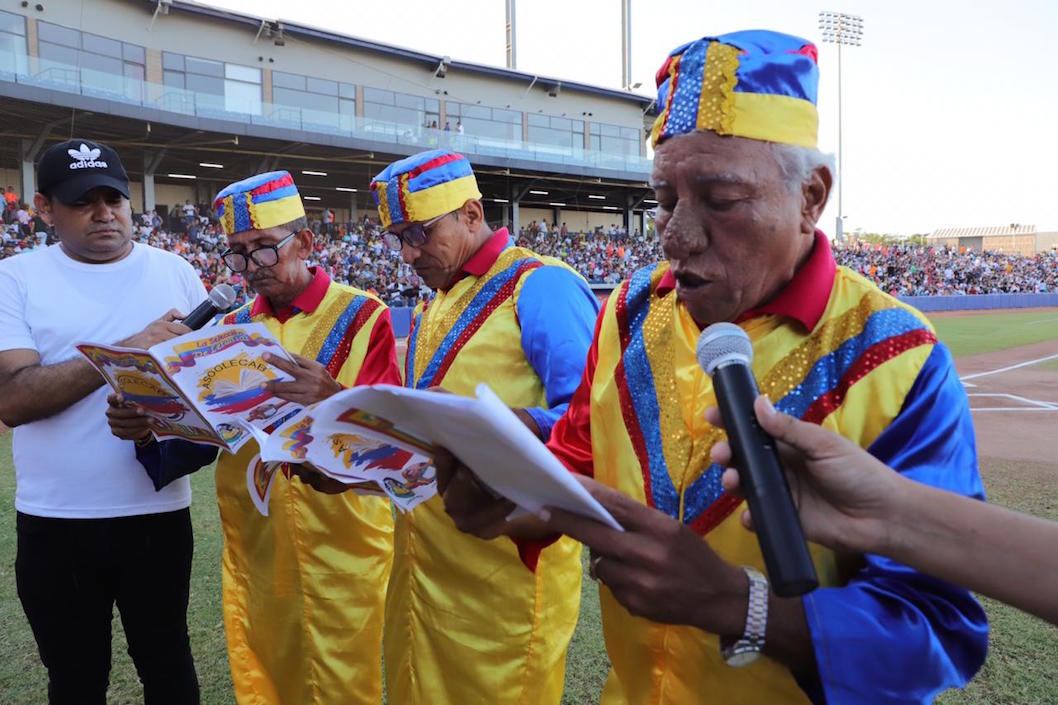 Las tradicionales Letanías del Carnaval presentes.