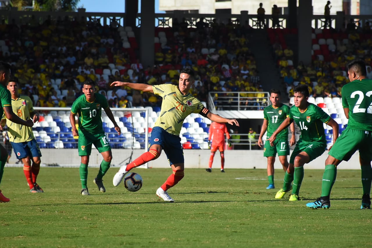 El capitán del equipo Eduard Atuesta, más entrega que fútbol.