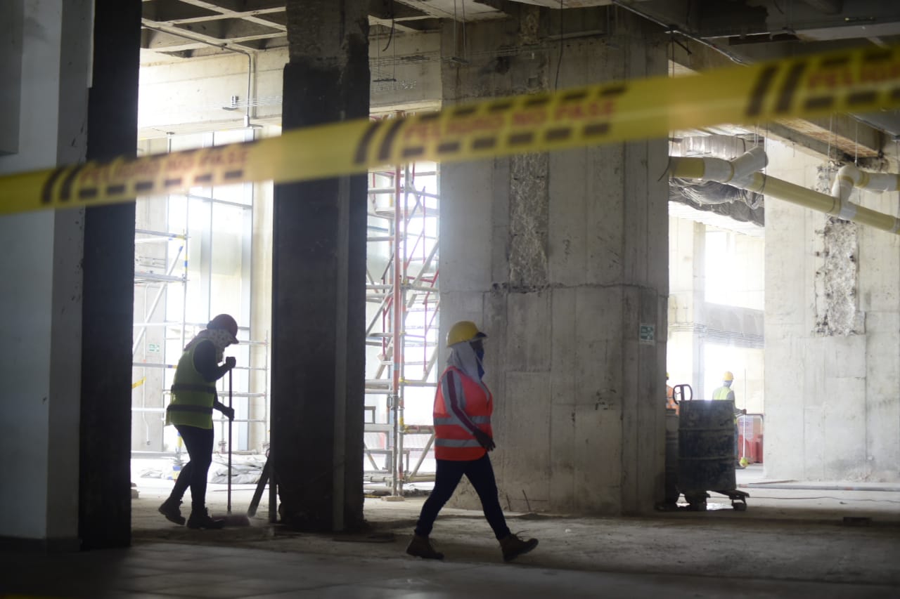 Obras de remodelación del aeropuerto Ernesto Cortissoz.