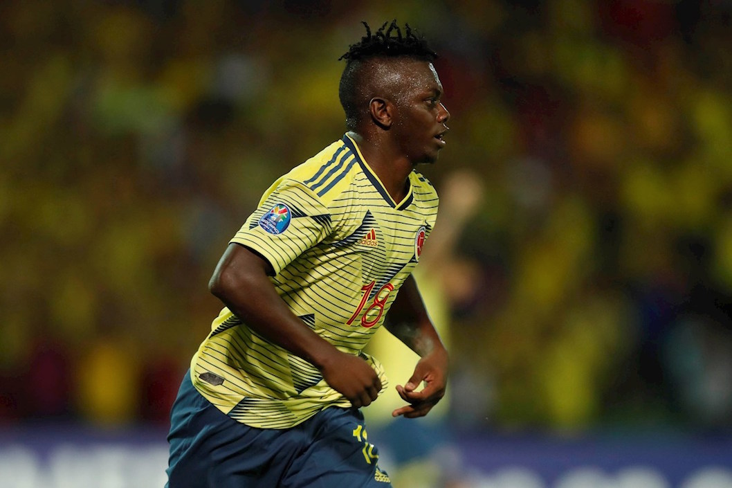 El juniorista Edwuin Cetré celebra el tercer gol de la tricolor.