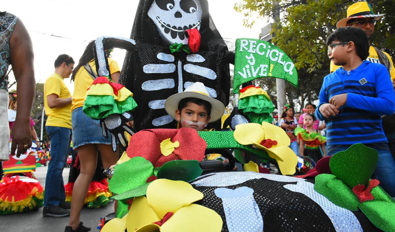 Un derroche de tradición y ternura transmitió el semillero del Carnaval.