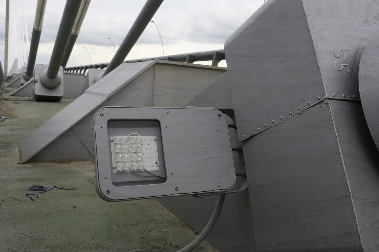 Luces dañadas.