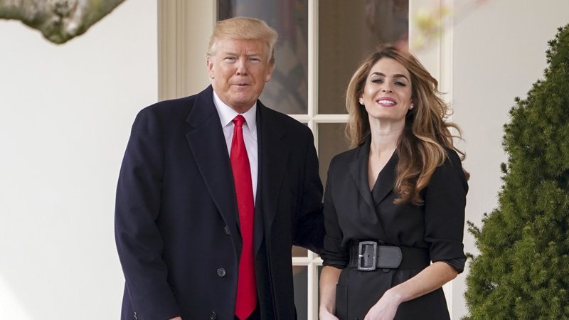 El Presidente Donald Trump con la asesora Hope Hicks.