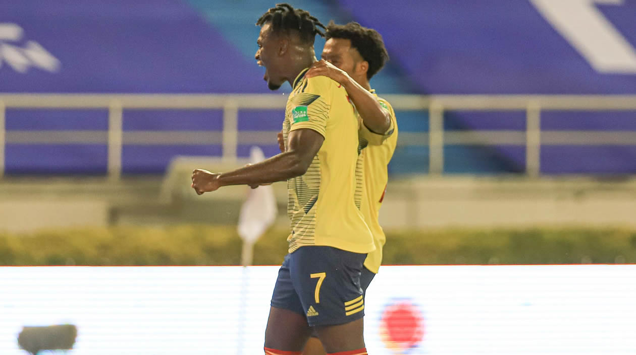 Duván Zapata abrió la cuenta. 