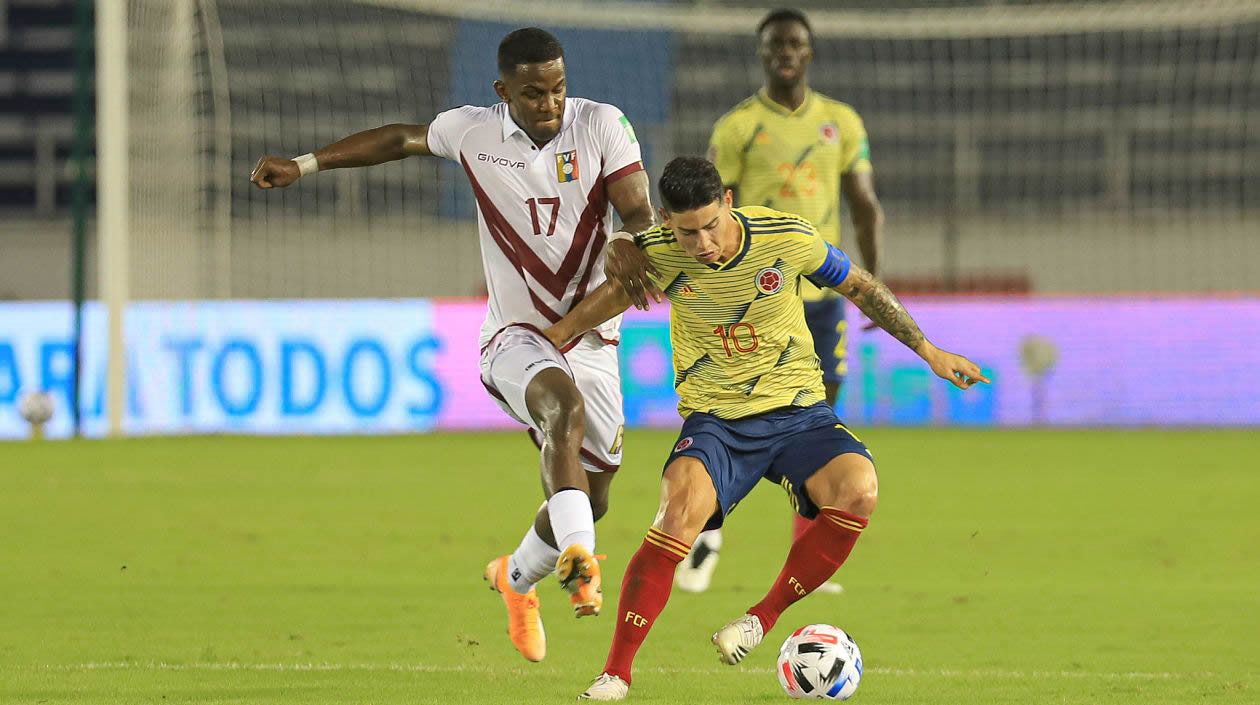 James salió en el segundo tiempo. 