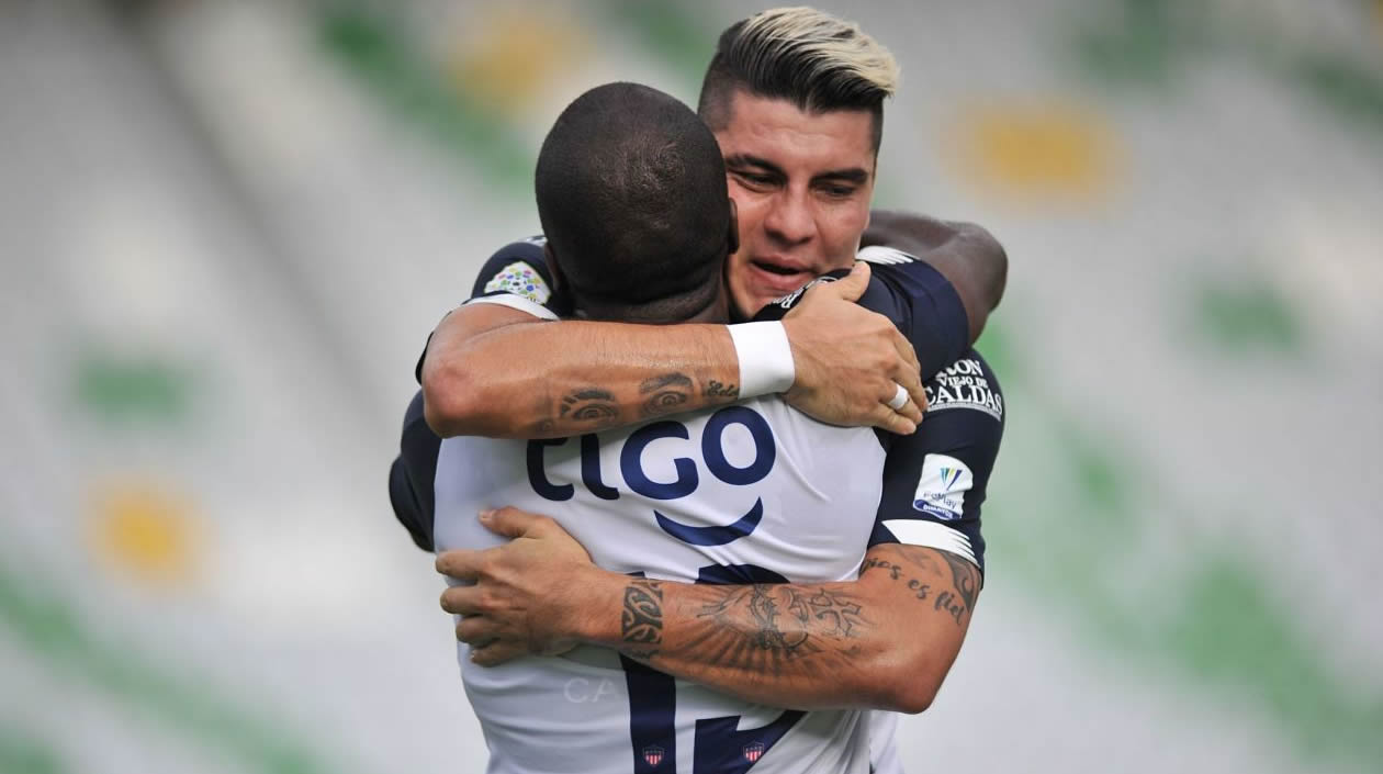 Michael Rangel hizo la dupla con Carmelo. 