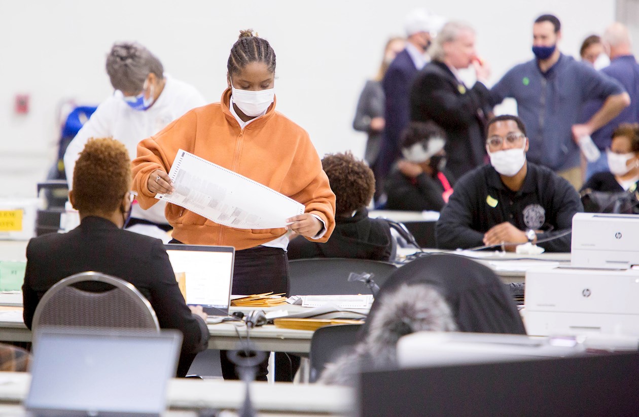 Michigan se convirtió en el segundo estado, después de Wisconsin, donde la campaña de reelección de Trump ha presentado una demanda ante un tribunal para exigir que se detenga el recuento de votos.