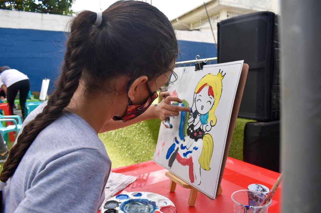 Hubo espacios lúdicos para los niños. 