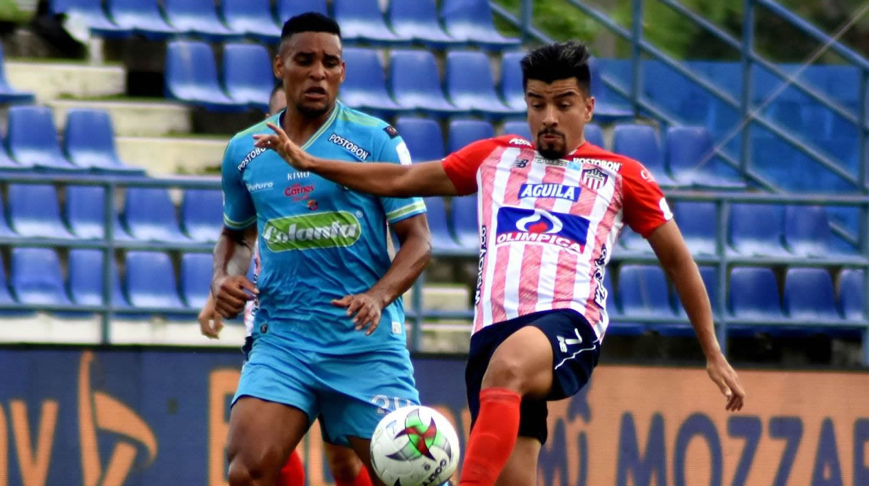 Sherman Cárdenas insistiendo en el juego ofensivo.