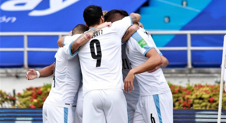 Suárez celebra su gol, el segundo del 3-0.