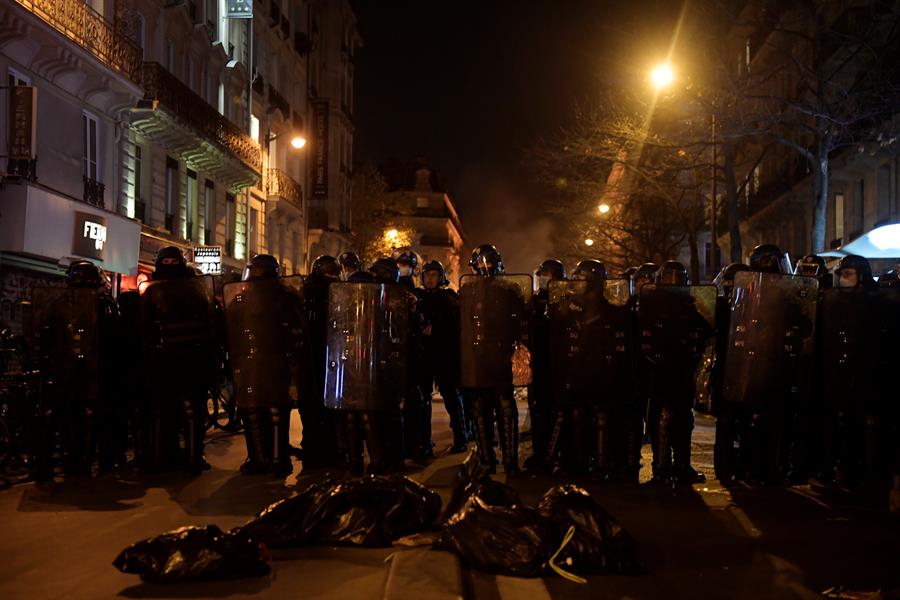 Policía antidisturbios. 