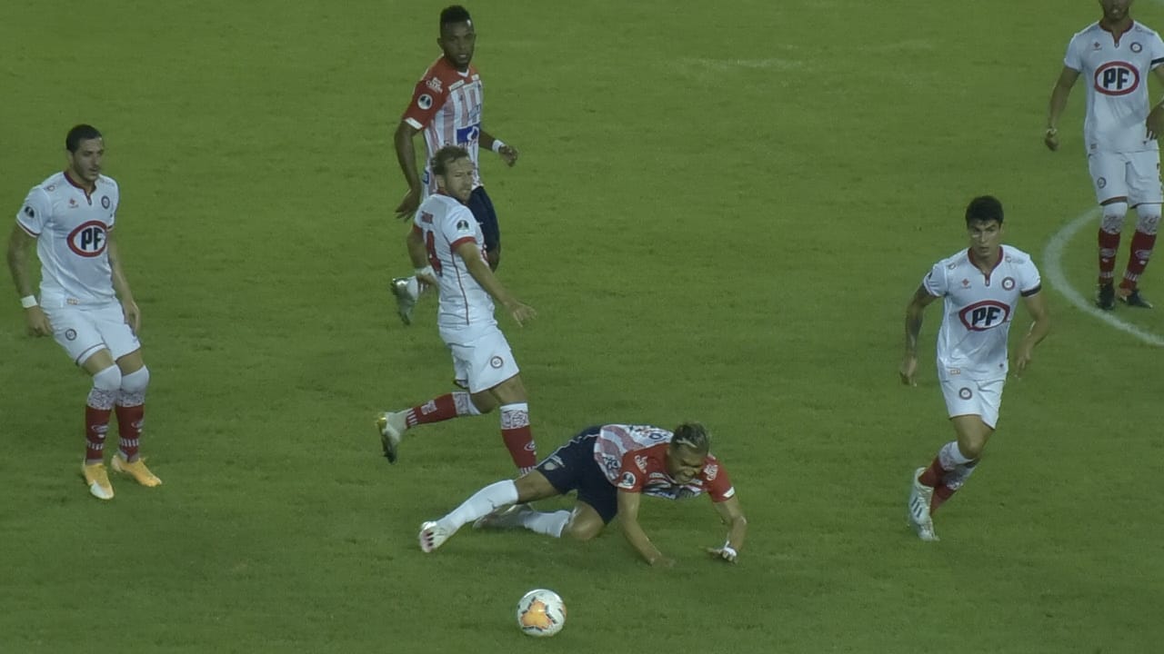 Falta a Teófilo Gutiérrez.