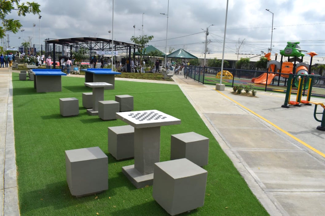 Juegos de mesa en el megaparque.