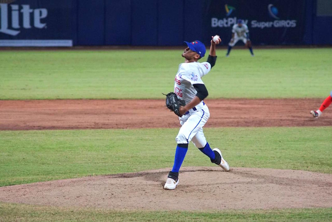 Angelo Gómez, uno de los relevistas del juego.