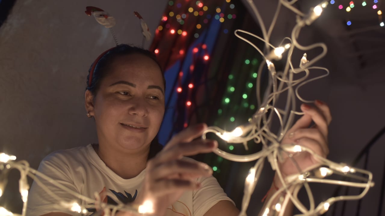 Sindy Paredes, preservando la tradición de Navidad.