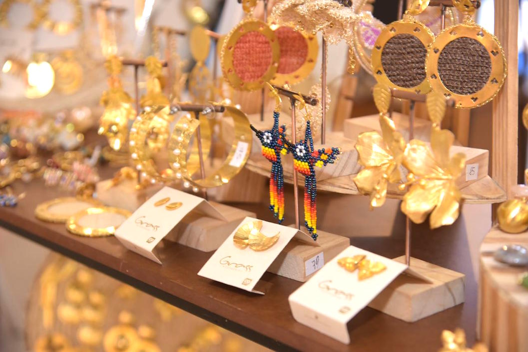 Accesorios femeninos.