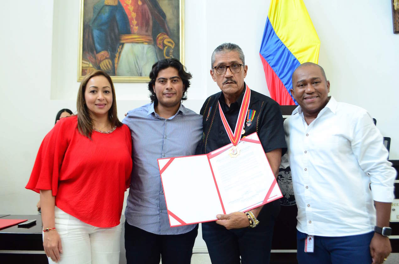 Édgar Blanco fue exaltado por la Asamblea por su trabajo en el Carnaval de la 44.