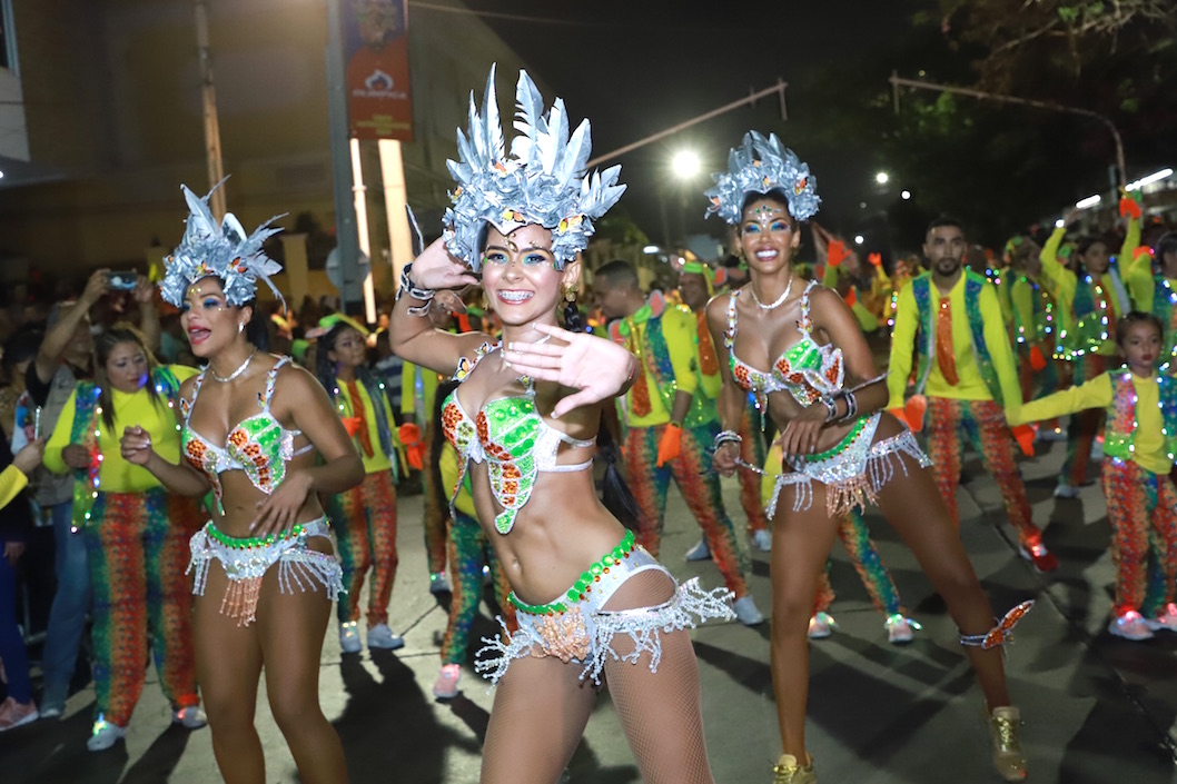 ‘Afrodísiao', el Mejor Grupo Iluminado.