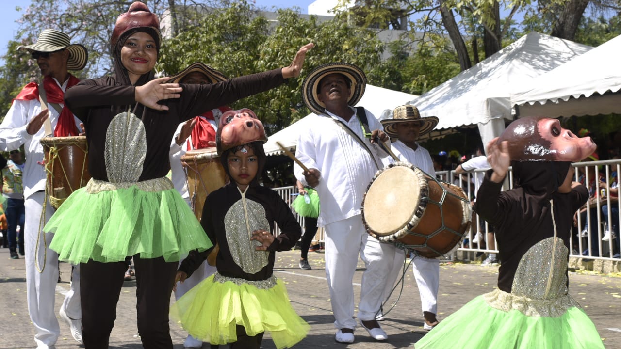 Grupo de danza Pacos Pacos.
